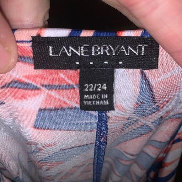 Lane Bryant pink barbiecore fern flowy 22/24 blouse - Picture 3 of 3